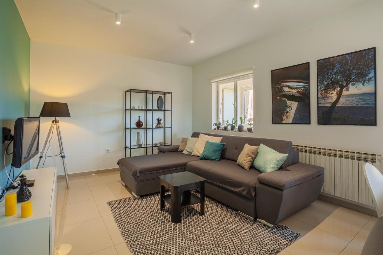 Apartman Petra Cres Exterior photo