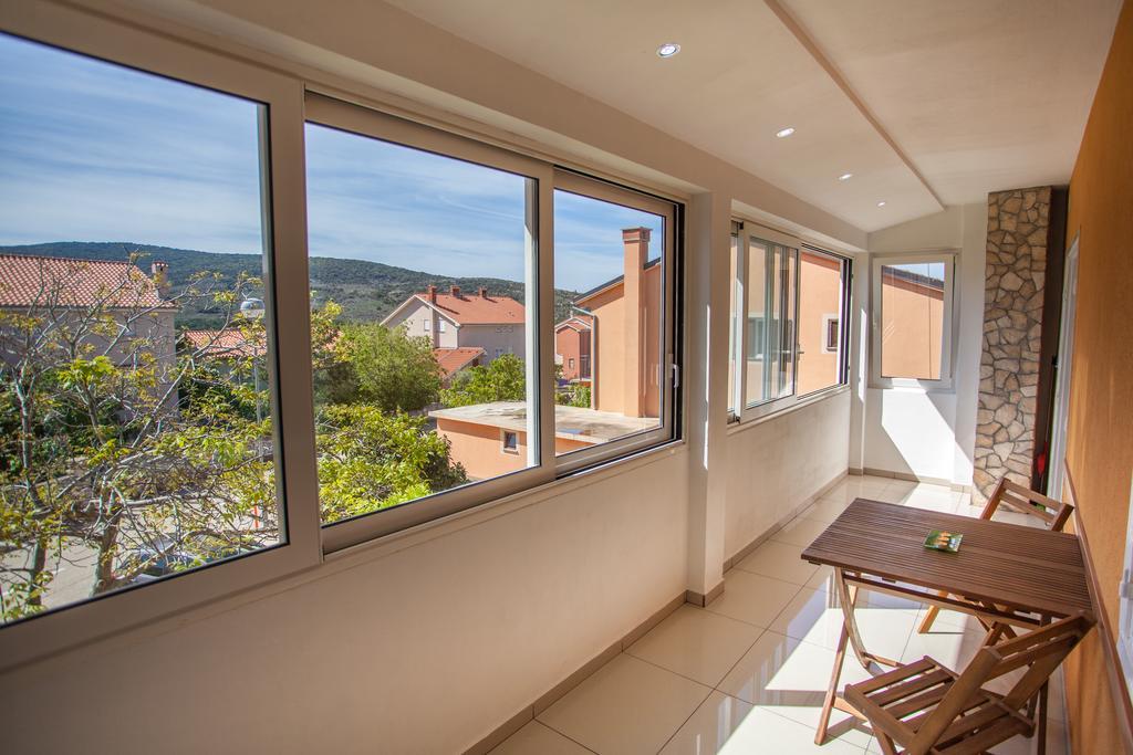 Apartman Petra Cres Exterior photo