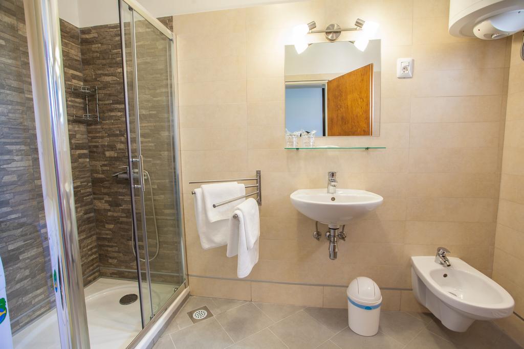 Apartman Petra Cres Exterior photo