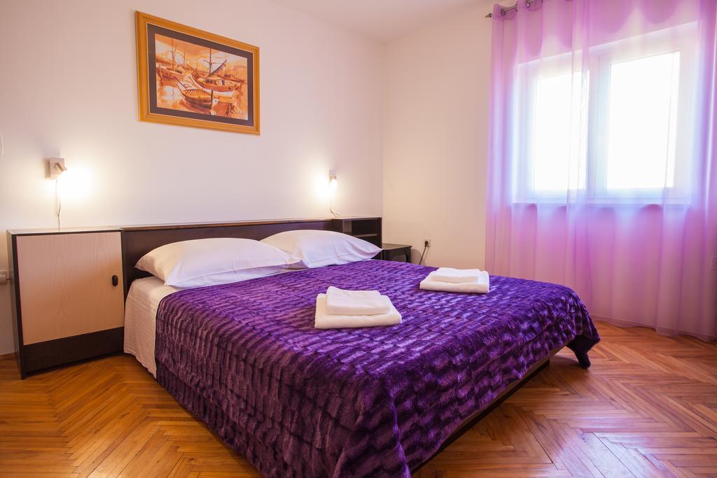 Apartman Petra Cres Exterior photo