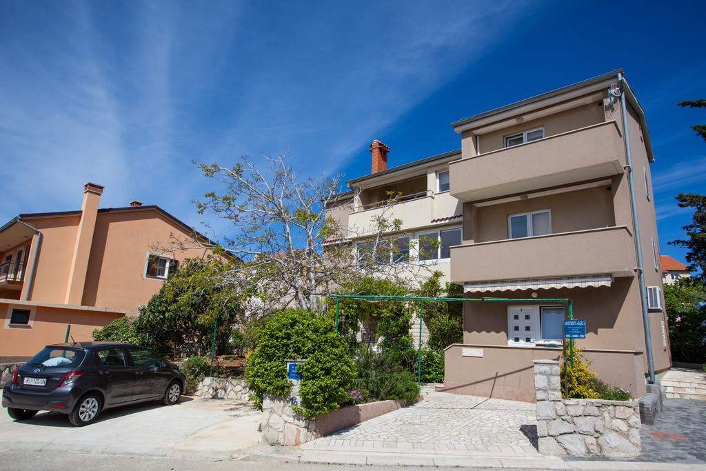 Apartman Petra Cres Exterior photo